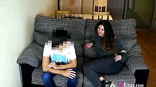 sleaze spanish pussy is tryin to find the guy inside the usa by bangin the first 1 she sees