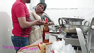 ghodungi-ko-tumse-sexy
