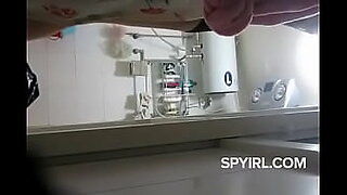 wife mastrubate on spy cam