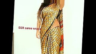 indian bus dick touch saree aunty