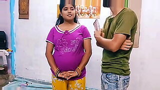 ma-femme-entrain-de-faire-le-menage-flash-video