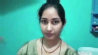 indian girl pick up in public