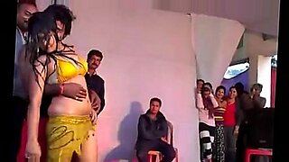 tamil actress nila hot bobos scene without sex dance