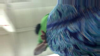 spar-lady-caught-on-camera-in-toilet
