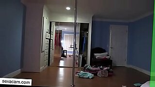 japanese wife fuck bra delivery man