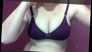 hot-porn-boobs-tightly-son-press