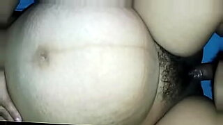 shemale beatriz soares having sex with a creampie