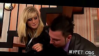 anna bell peaks bangs her sons friend in the hotel room