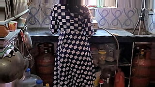 तीन-तीन-लड़का-होकर-एक-लड़क