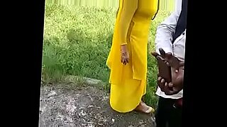 indian girl pick up in public