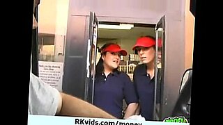 sex-hingga-klimax-air-keluar