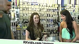 show-dick-to-stranger