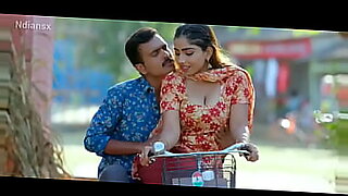 hot-xxxx-indian-with-चाची-कि-चुदाई-पुलिस-थान