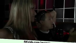 hot-finger-fuck-home-alone-to-make-you-cum