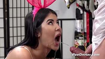 mia khalifa new hot video