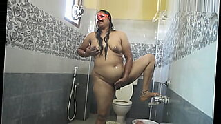 public-toilet-watching-stranger-hardcore-sex