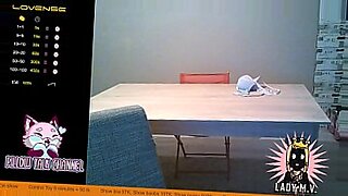 have no panty under table cam