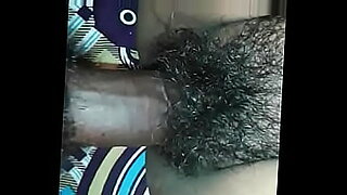 solo-fingering-5-in-pussy