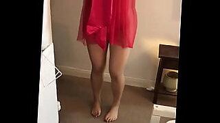 girl-dance-with-open-wear