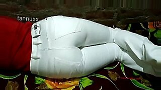 nikal-gya-pata-hi-nhi-chala-mask-girl